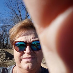 Meet your Posher, Pamela